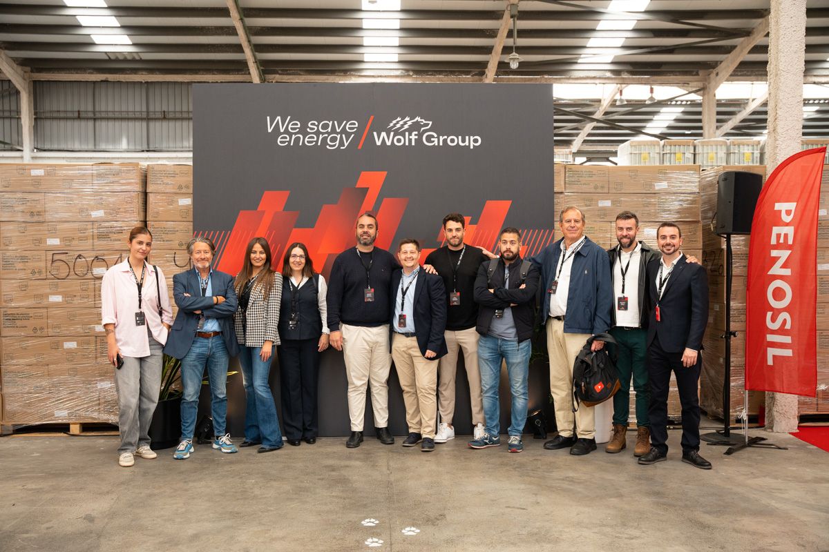Kubalu_WolfGroup_baja-08144